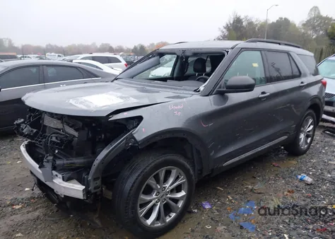2021 Ford Explorer Xlt z USA, uszkodzony, nr VIN 1FMSK8DH4MGA77304